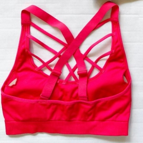 VICTORIA'S SECRET SPORTS BRA STRAPPY SEAMLESS DESIGN SIZE M - Picture 2 of 4